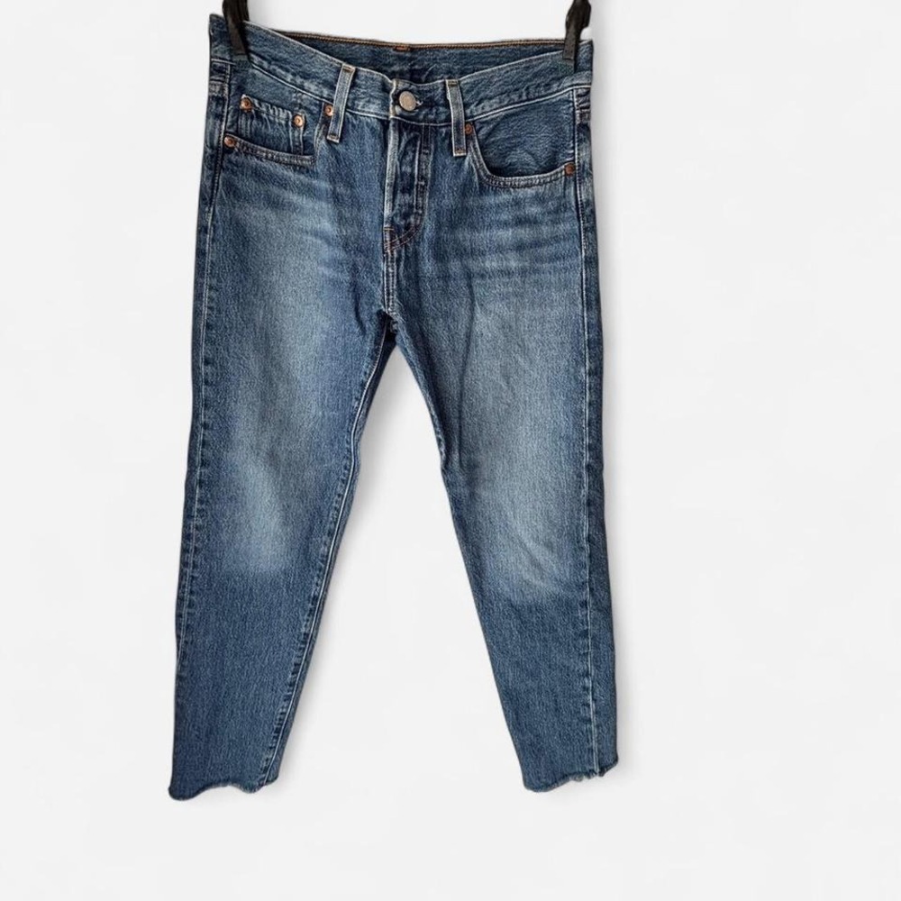 Levi's 501 Premium Denim‎ Jeans
Size 24"